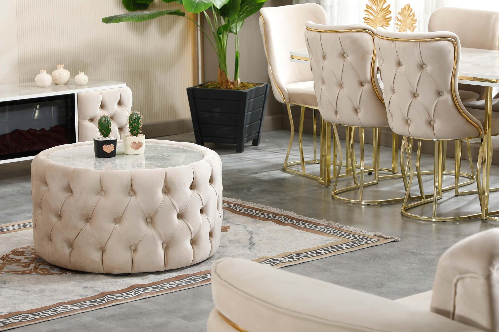 Комплект: Съвършена хармония между комфорт, стил и класа.